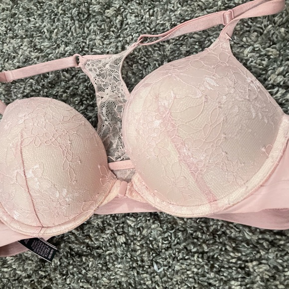 Pink Lace Victorias Secret Bombshell Bra - Picture 1 of 6